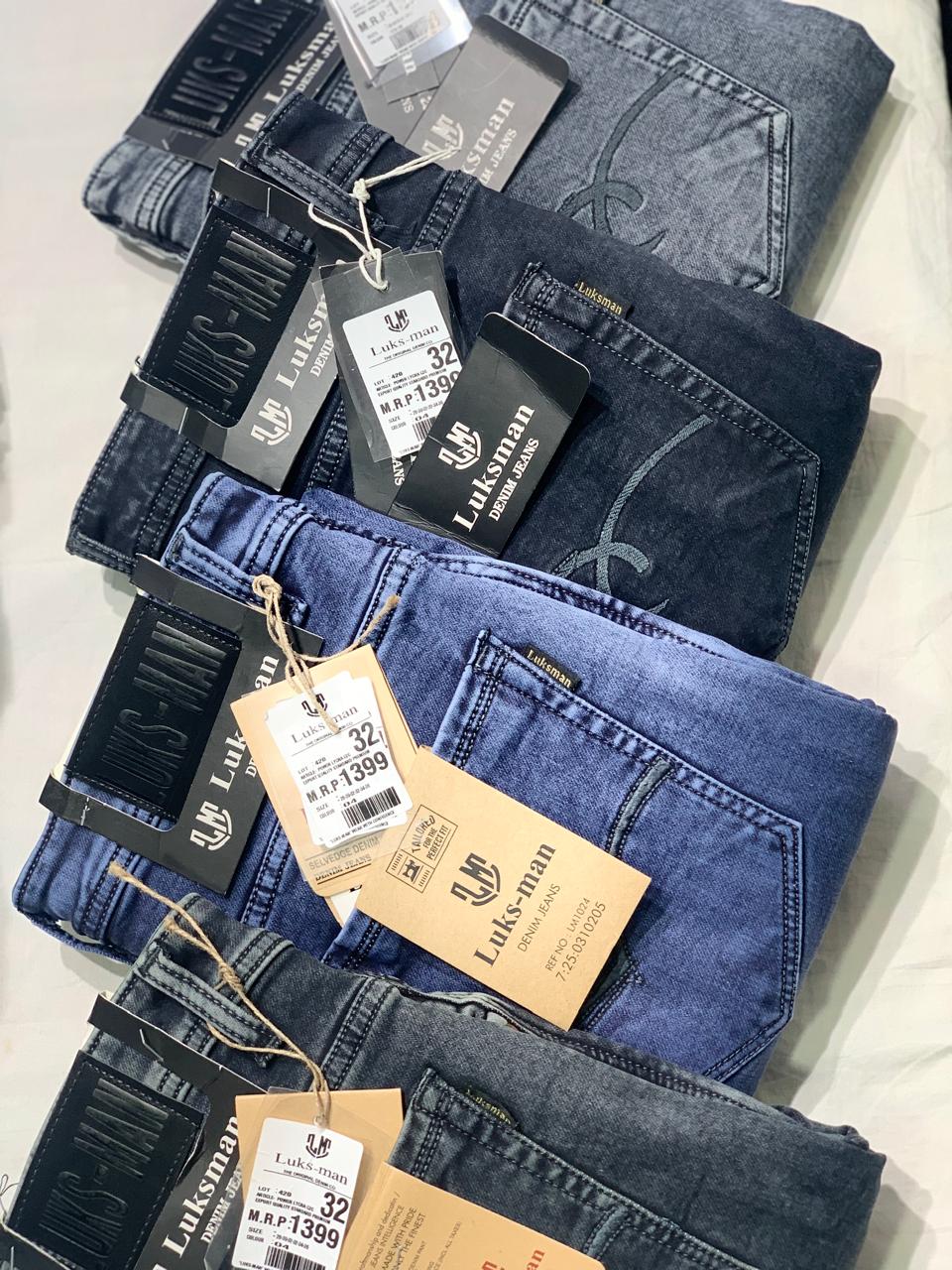 Wholesale Men's Premium Narrow Fit Denim Jeans | Custom Logo Stretch Slim Fit Jeans Manufacturer OEM/ODM Bulk Supplier